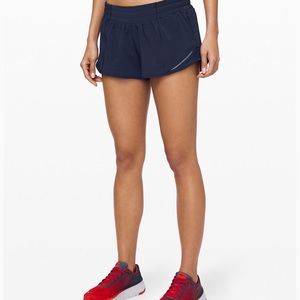 Lululemon 2.5 Hotty Hot Shorts